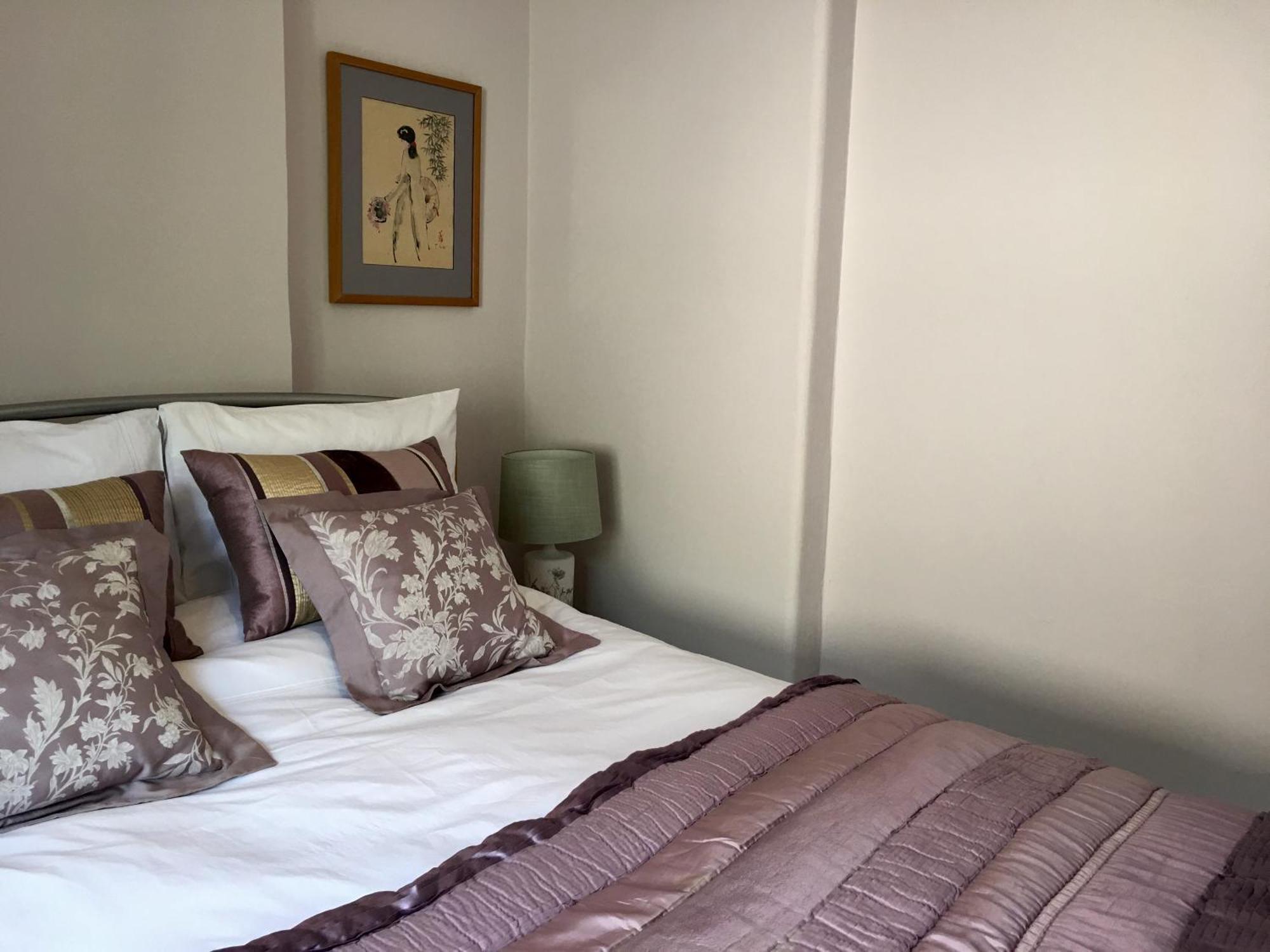 Luxury 2 Bed Apartment With Free Parking Ludlow Exterior photo